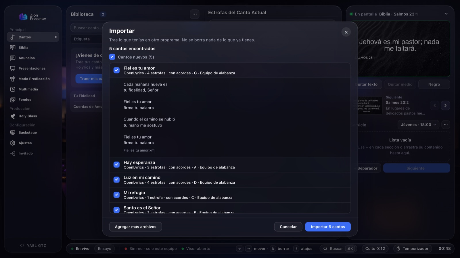 Ventana Importar con cinco cantos de OpenLP listos para importar y la letra del primero